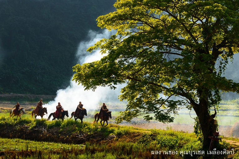 monks_riding_horsesW+